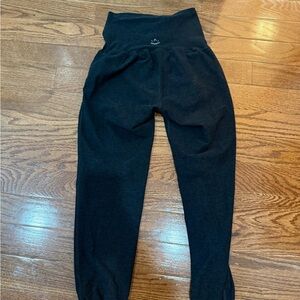 Beyond the Bump Black High-Waisted Leggings